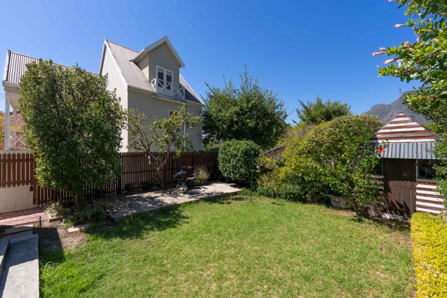 3 Bedroom Property for Sale in Higgovale Western Cape